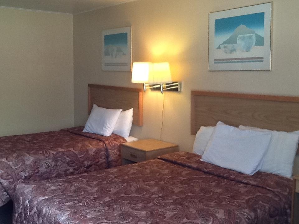 לנדר Silver Spur Motel מראה חיצוני תמונה