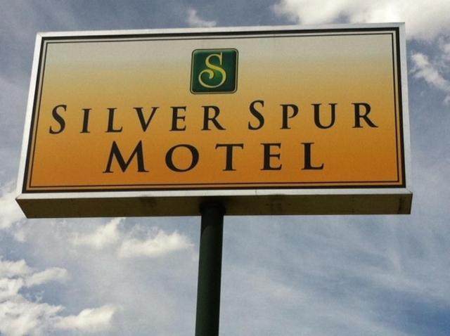 לנדר Silver Spur Motel מראה חיצוני תמונה